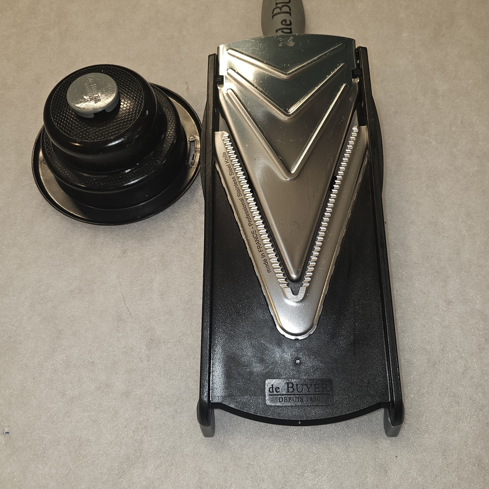 De Buyer Kobra Black and Silver Adjustable Mandoline Slicer (Made In France)